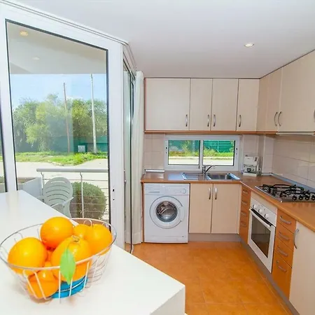 Lovely Golden Daire *